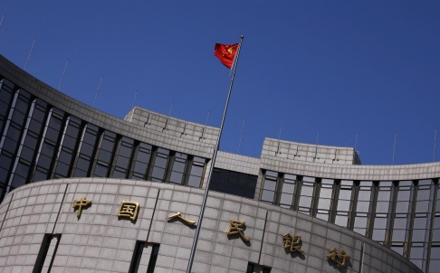 ■Timing on reforms is a key issue for officials, such as those in the People's Bank of China.